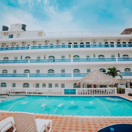 Kevin'S Tolu By Bernalo Hotels Екстер'єр фото